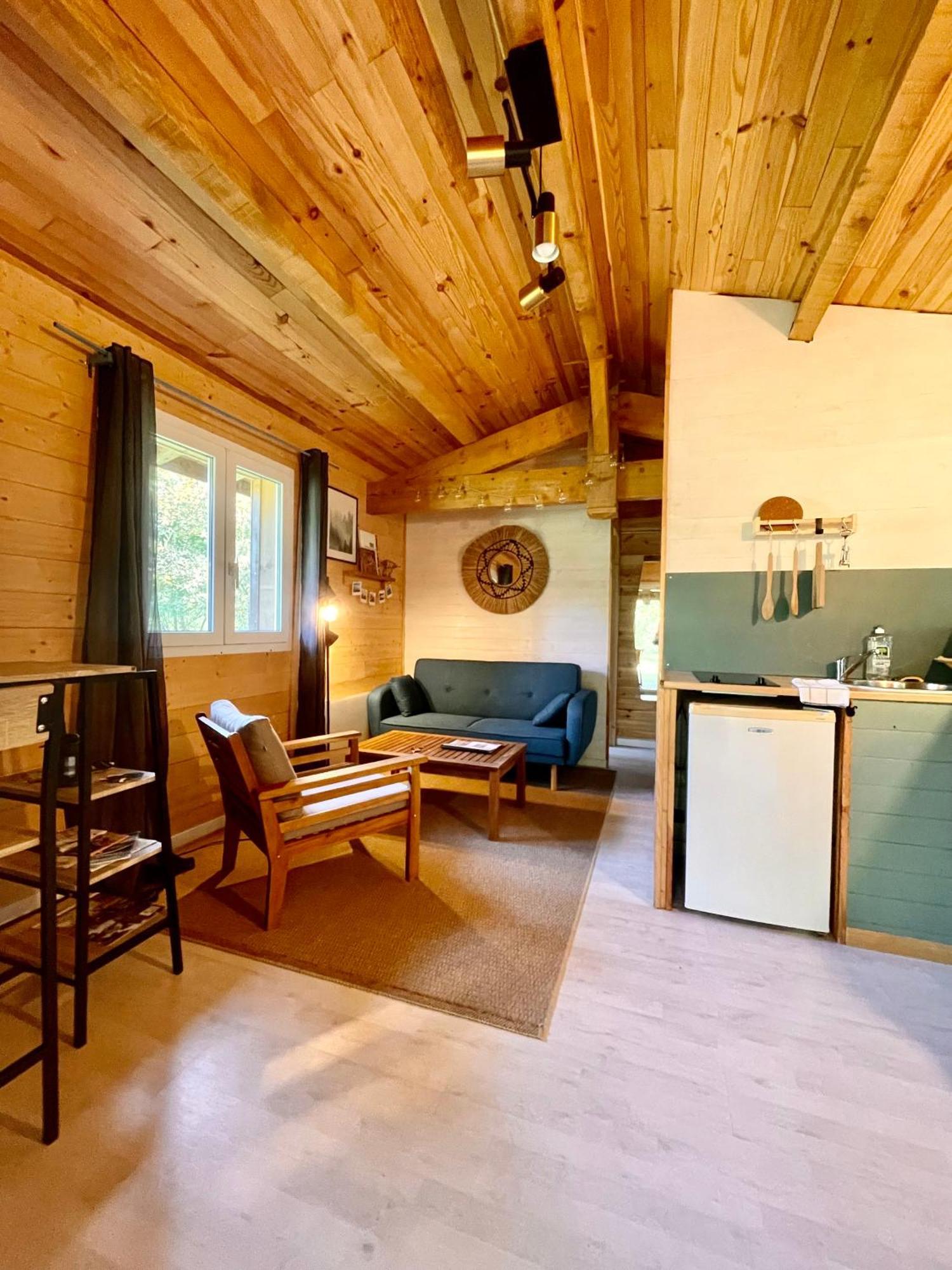 Cabane Au Milieu Des Pins - Domaine Temali Labouheyre Εξωτερικό φωτογραφία